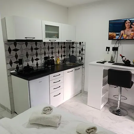 Daire Garfield Family 1 Soko Banja